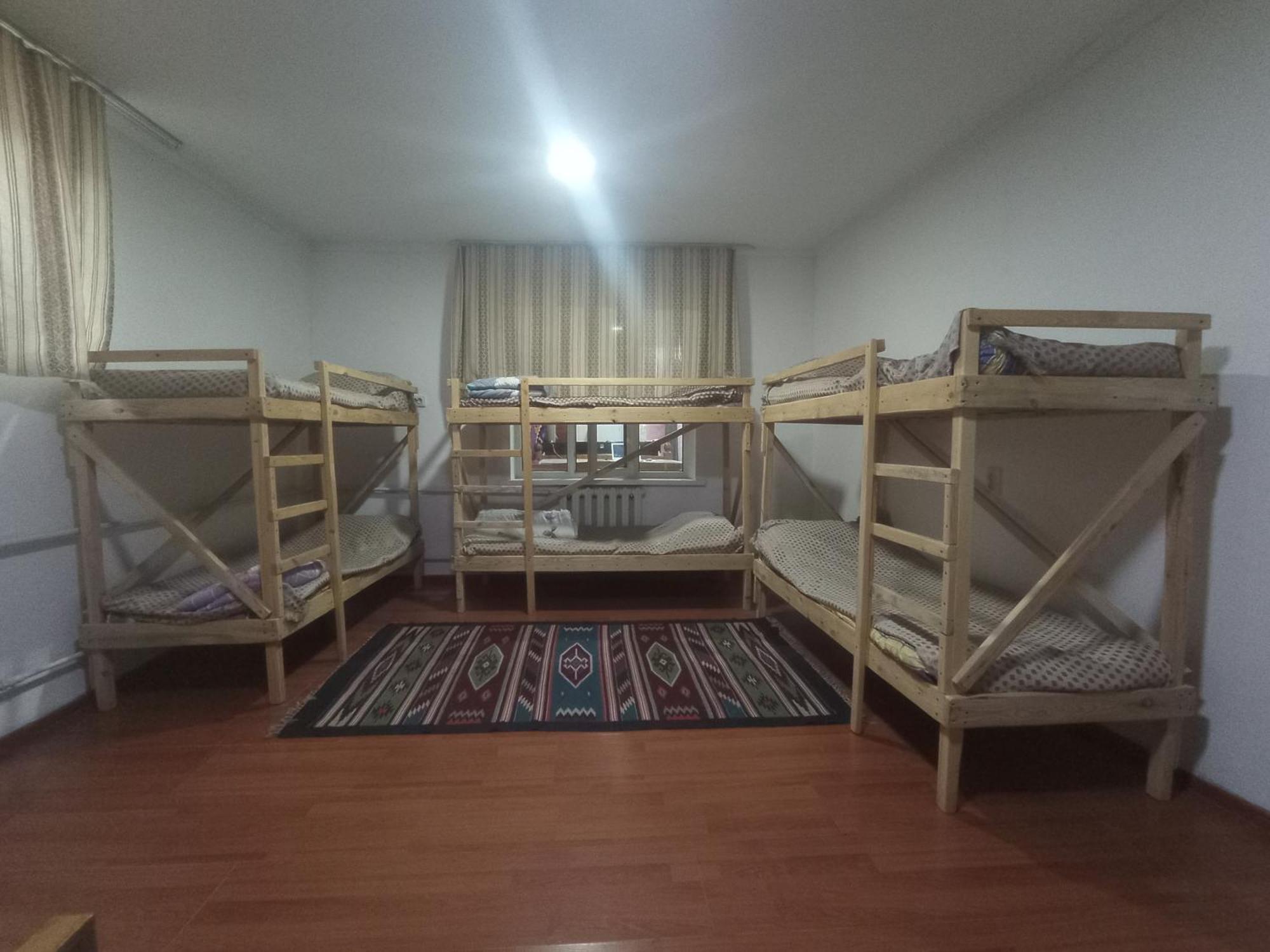 Kgb Home Hostel Biszkek Zewnętrze zdjęcie