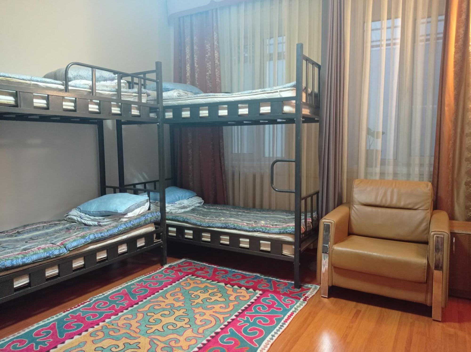 Kgb Home Hostel Biszkek Zewnętrze zdjęcie