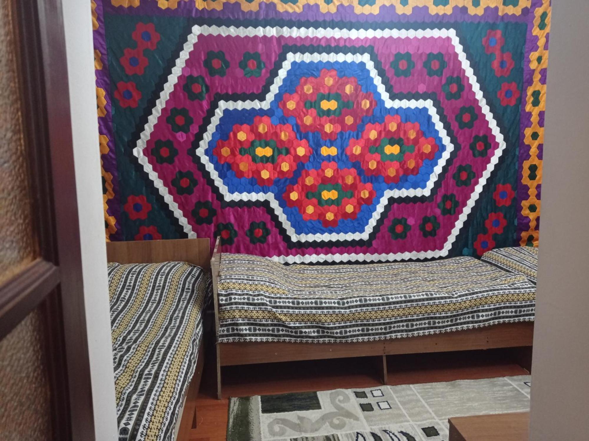 Kgb Home Hostel Biszkek Zewnętrze zdjęcie