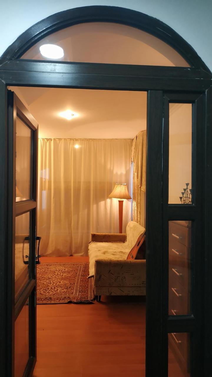 Kgb Home Hostel Biszkek Zewnętrze zdjęcie