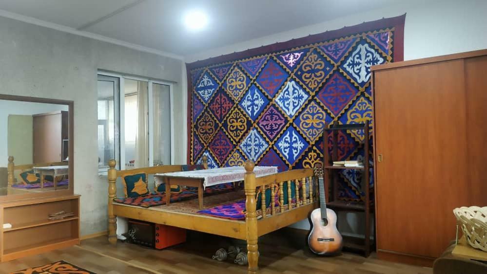 Kgb Home Hostel Biszkek Zewnętrze zdjęcie